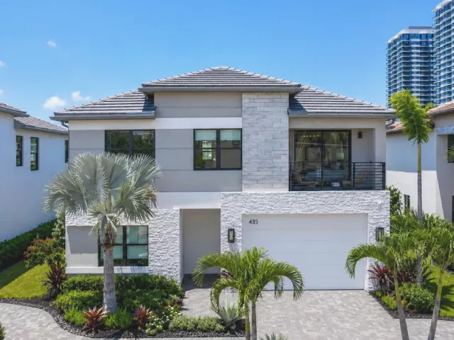 3-bedroom home for sale in West Palm Beach - 415 42nd Street - MondialRealty