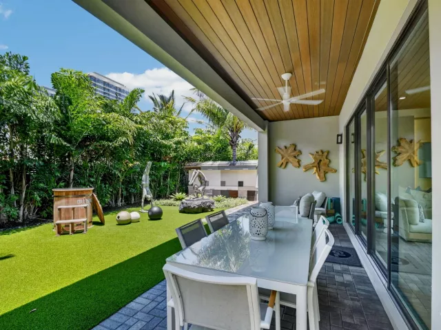 3-bedroom home for sale in West Palm Beach - 415 42nd Street - MondialRealty