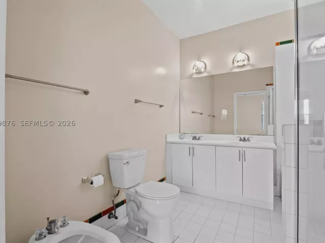 4-bedroom home for rent in Homestead - 10770 SW 245th St 10770 - MondialRealty