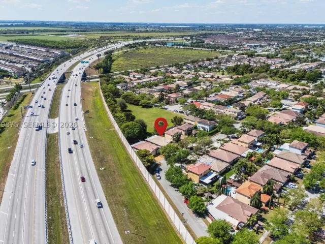 4-bedroom home for rent in Homestead - 10770 SW 245th St 10770 - MondialRealty