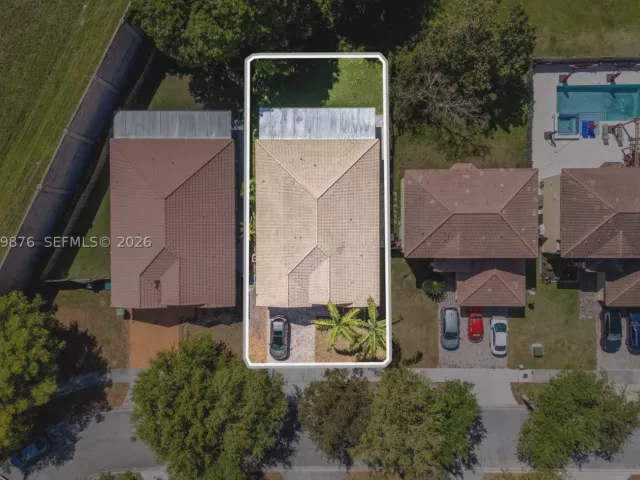 4-bedroom home for rent in Homestead - 10770 SW 245th St 10770 - MondialRealty