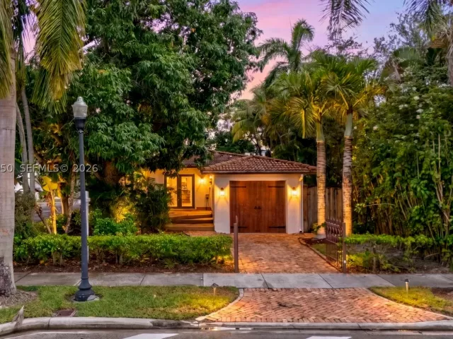 2-bedroom home for rent in Hollywood - 110 N 16th Ave 0 - MondialRealty
