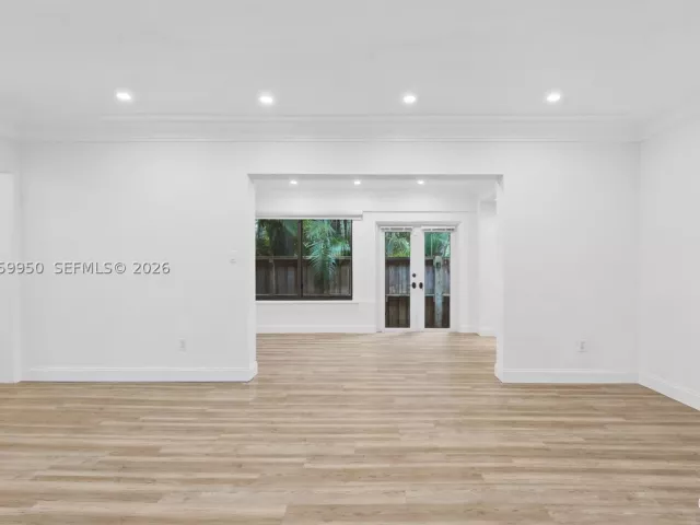 2-bedroom home for rent in Hollywood - 110 N 16th Ave 0 - MondialRealty