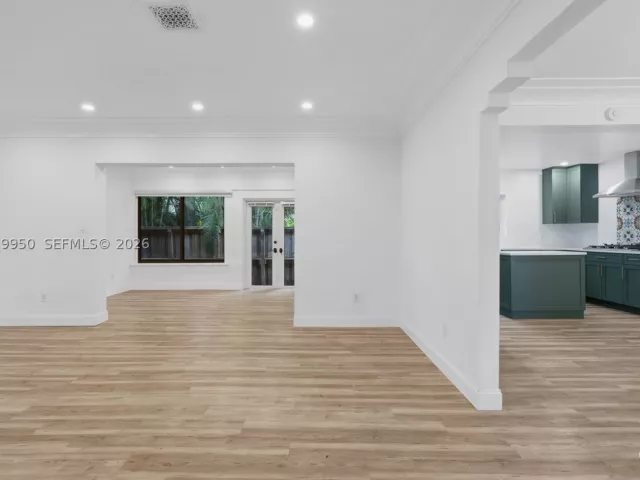 2-bedroom home for rent in Hollywood - 110 N 16th Ave 0 - MondialRealty