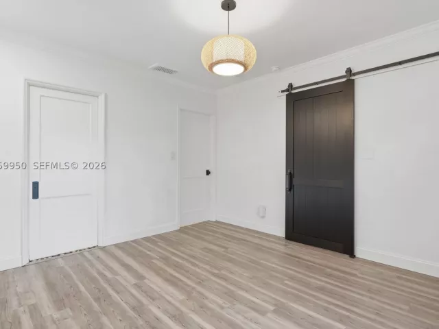 2-bedroom home for rent in Hollywood - 110 N 16th Ave 0 - MondialRealty