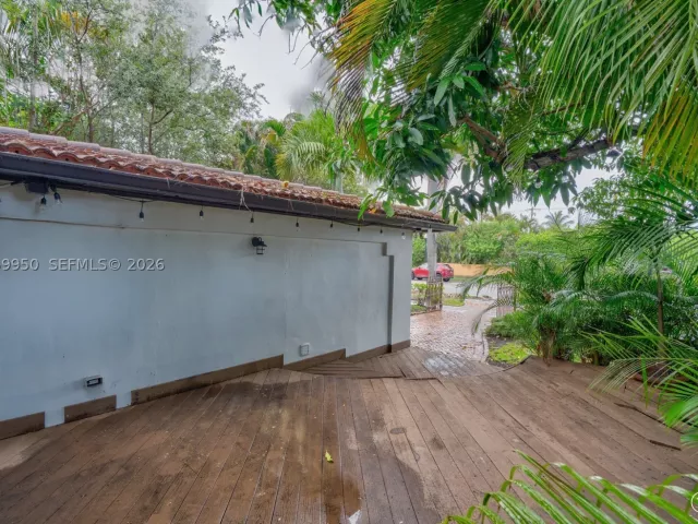 2-bedroom home for rent in Hollywood - 110 N 16th Ave 0 - MondialRealty