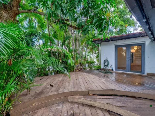 2-bedroom home for rent in Hollywood - 110 N 16th Ave 0 - MondialRealty
