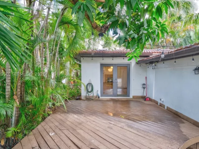 2-bedroom home for rent in Hollywood - 110 N 16th Ave 0 - MondialRealty