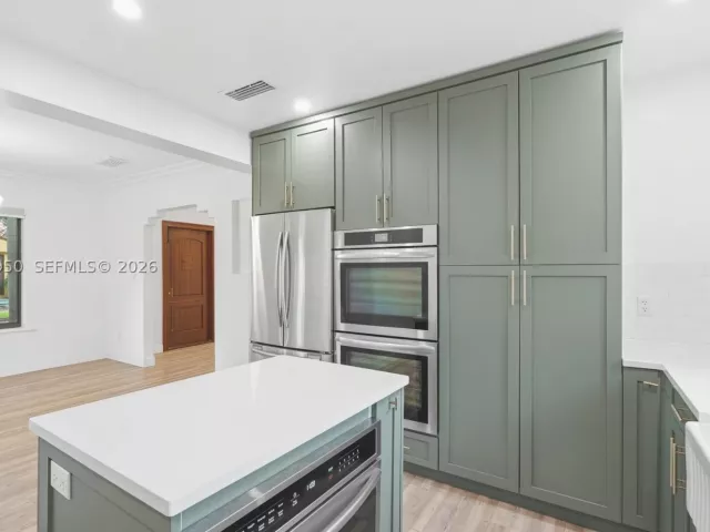 2-bedroom home for rent in Hollywood - 110 N 16th Ave 0 - MondialRealty
