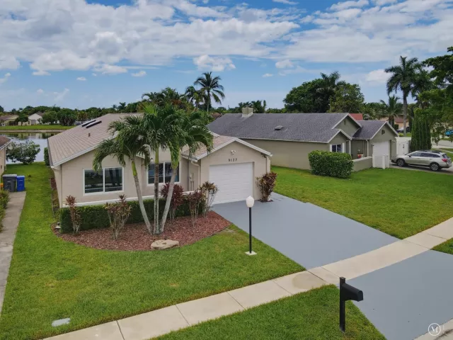 3-bedroom home for sale in Boca Raton - 9123 PINE SPRINGS Drive - MondialRealty