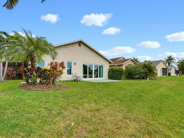 3-bedroom home for sale in Boca Raton - 9123 PINE SPRINGS Drive - MondialRealty