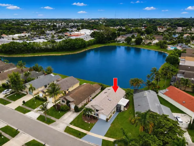 3-bedroom home for sale in Boca Raton - 9123 PINE SPRINGS Drive - MondialRealty