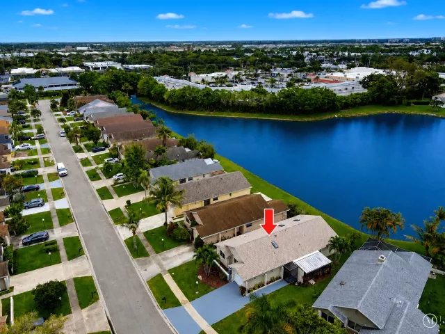 3-bedroom home for sale in Boca Raton - 9123 PINE SPRINGS Drive - MondialRealty