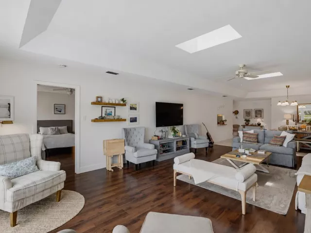 3-bedroom home for sale in Boca Raton - 9123 PINE SPRINGS Drive - MondialRealty