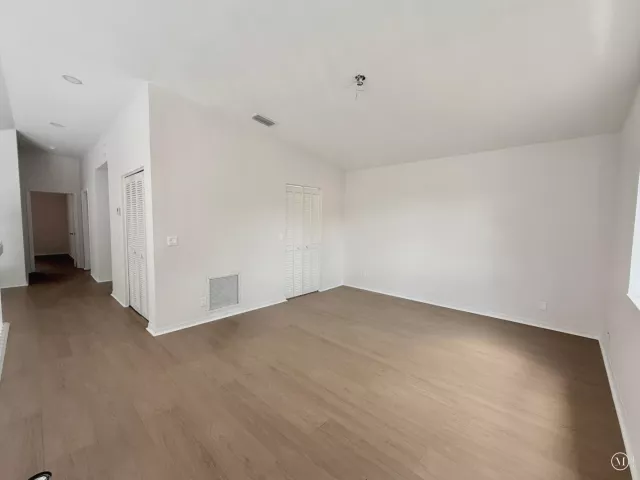 4-bedroom home for rent in Boca Raton - 21440 Millbrook Court - MondialRealty