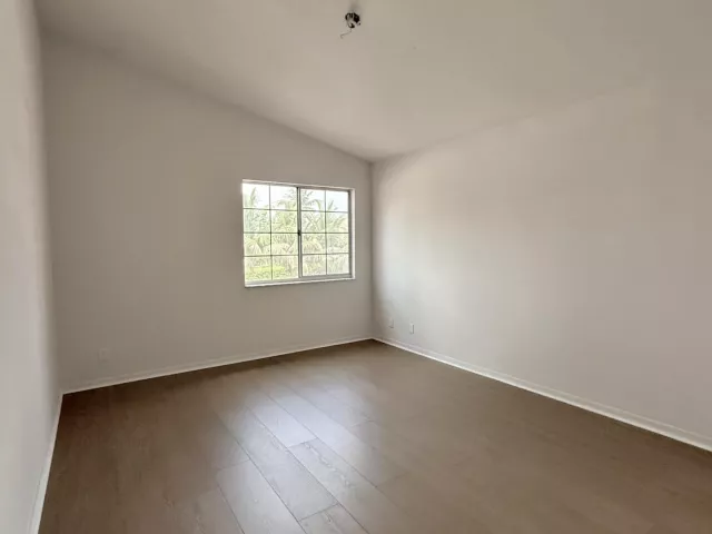 4-bedroom home for rent in Boca Raton - 21440 Millbrook Court - MondialRealty