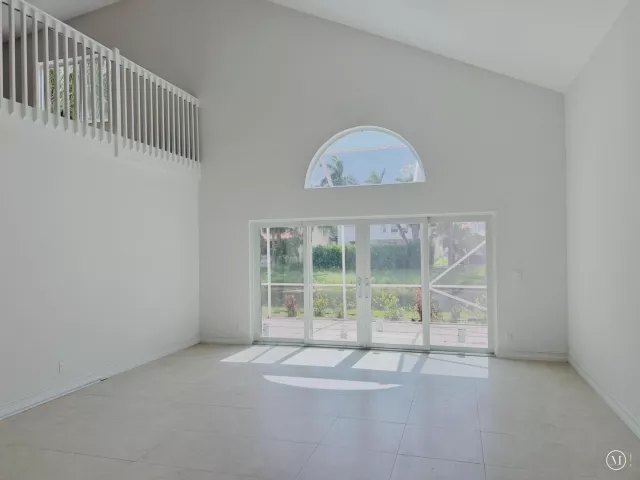 4-bedroom home for rent in Boca Raton - 21440 Millbrook Court - MondialRealty