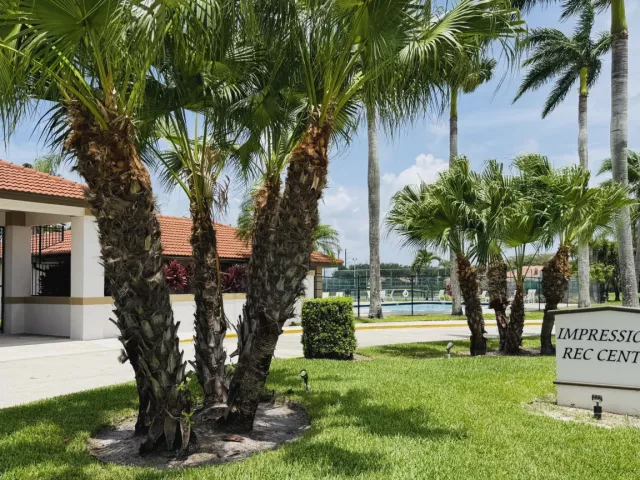 4-bedroom home for rent in Boca Raton - 21440 Millbrook Court - MondialRealty