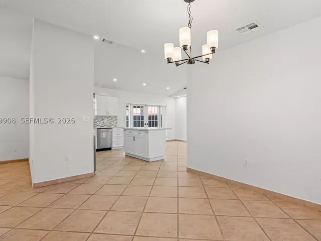 3-bedroom home for sale in Miami - 14242 SW 46th Ter - MondialRealty