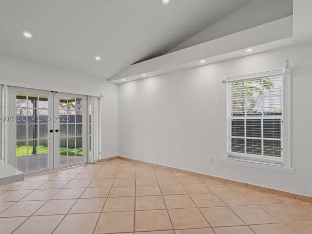 3-bedroom home for sale in Miami - 14242 SW 46th Ter - MondialRealty