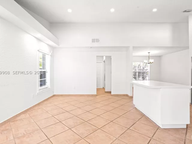 3-bedroom home for sale in Miami - 14242 SW 46th Ter - MondialRealty