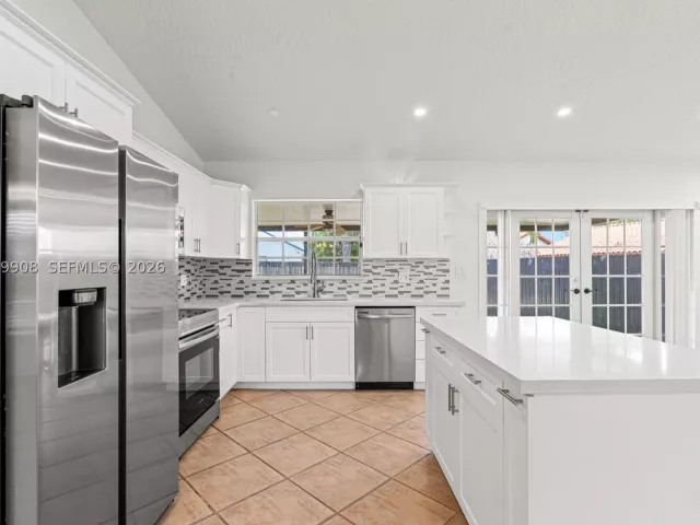 3-bedroom home for sale in Miami - 14242 SW 46th Ter - MondialRealty