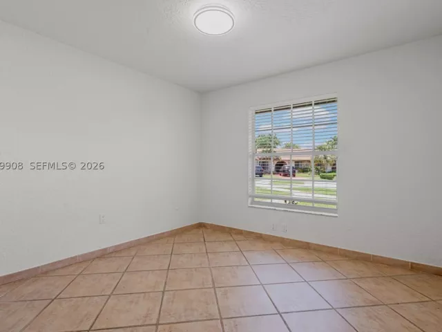 3-bedroom home for sale in Miami - 14242 SW 46th Ter - MondialRealty