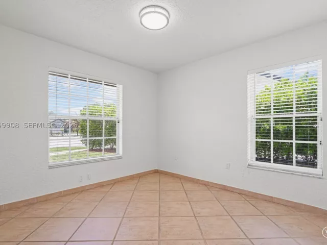 3-bedroom home for sale in Miami - 14242 SW 46th Ter - MondialRealty