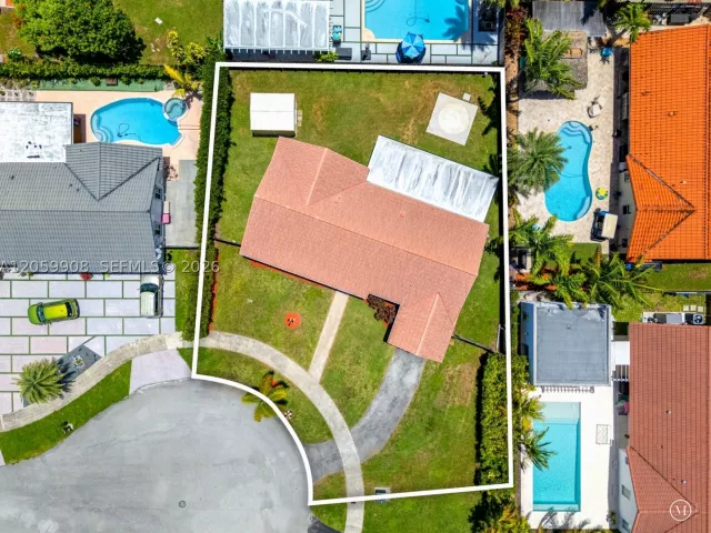 3-bedroom home for sale in Miami - 14242 SW 46th Ter - MondialRealty