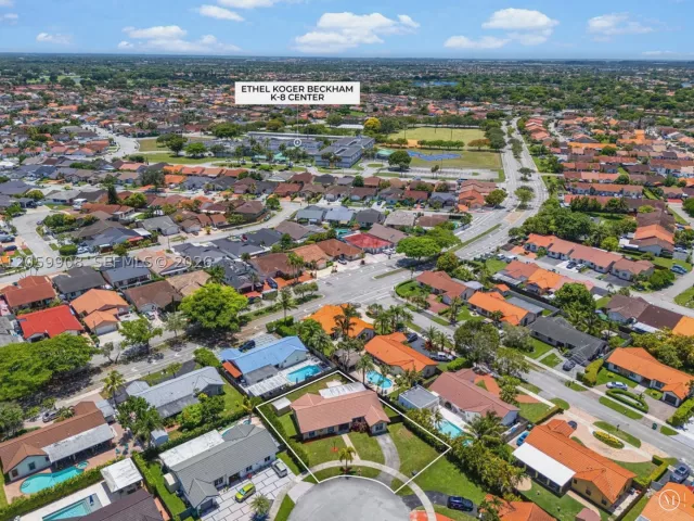 3-bedroom home for sale in Miami - 14242 SW 46th Ter - MondialRealty