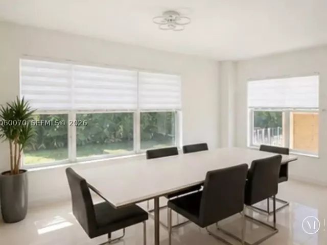 3-bedroom home for rent in Miami Beach - 455 S Shore Dr - MondialRealty