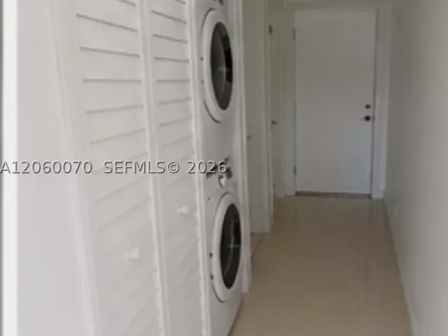 3-bedroom home for rent in Miami Beach - 455 S Shore Dr - MondialRealty