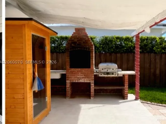 3-bedroom home for rent in Miami Beach - 455 S Shore Dr - MondialRealty