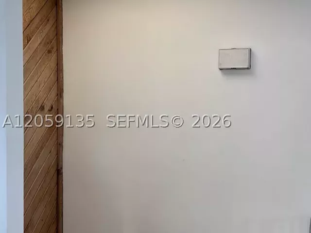 2-bedroom home for rent in Miami - 2180 Brickell Ave 7 - MondialRealty