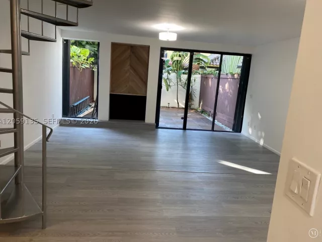 2-bedroom home for rent in Miami - 2180 Brickell Ave 7 - MondialRealty