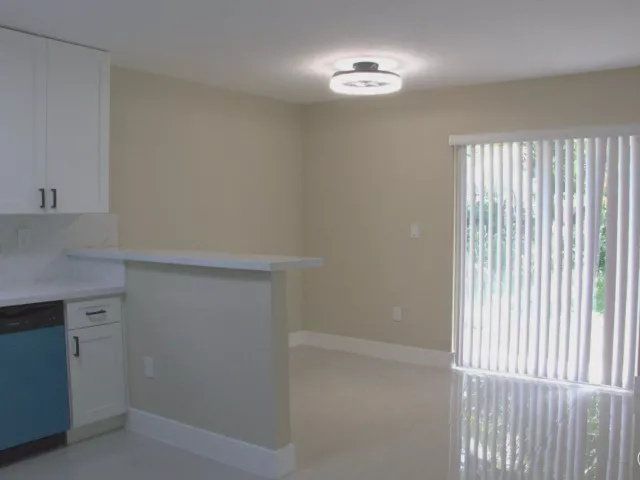4-bedroom home for sale in Miami Gardens - 1724 NW 152ND Terrace - MondialRealty