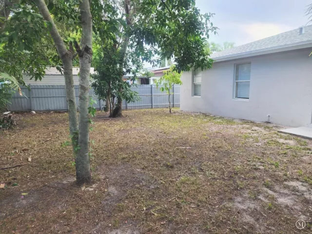 4-bedroom home for sale in Miami Gardens - 1724 NW 152ND Terrace - MondialRealty