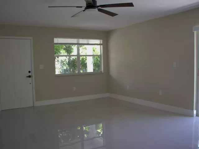 4-bedroom home for sale in Miami Gardens - 1724 NW 152ND Terrace - MondialRealty