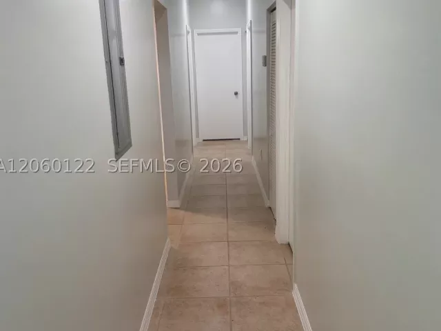 4-bedroom home for rent in Miami - 9128 SW 162nd Pl - MondialRealty