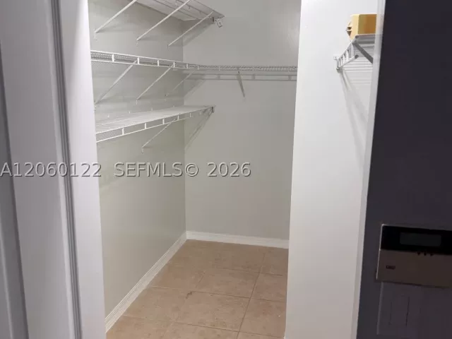 4-bedroom home for rent in Miami - 9128 SW 162nd Pl - MondialRealty