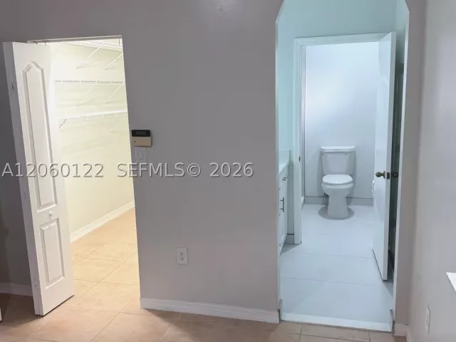 4-bedroom home for rent in Miami - 9128 SW 162nd Pl - MondialRealty