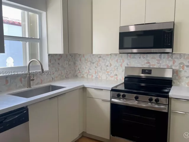 4-bedroom home for rent in Miami - 3200 SW 2nd St 0 - MondialRealty