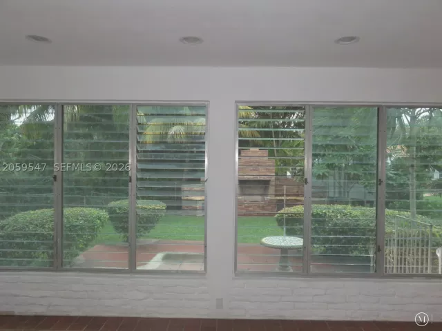 3-bedroom home for rent in Miami - 5801 SW 28 ST - MondialRealty