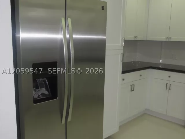 3-bedroom home for rent in Miami - 5801 SW 28 ST - MondialRealty