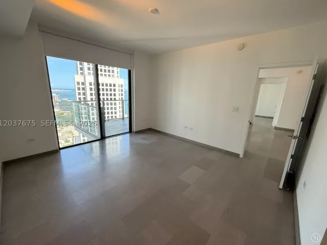2-bedroom condo for sale in Miami - 68 SE 6th St 2707 - MondialRealty