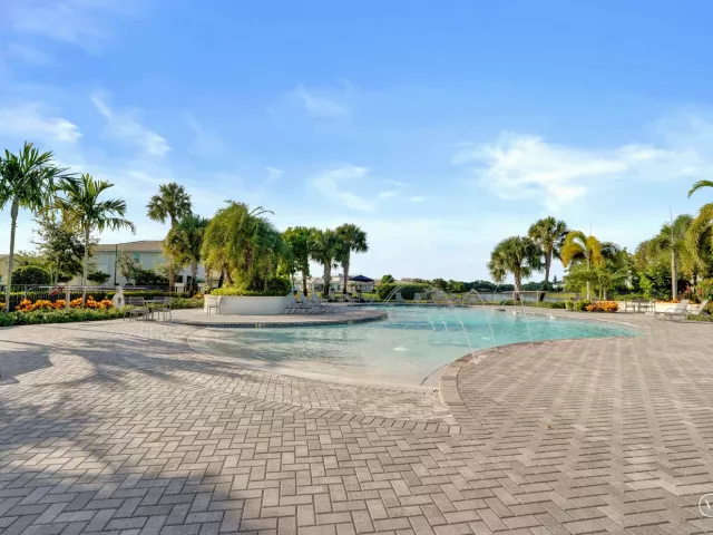 4-bedroom home for sale in Deerfield Beach - 4147 ROSA Drive - MondialRealty