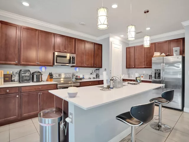 4-bedroom home for sale in Deerfield Beach - 4147 ROSA Drive - MondialRealty