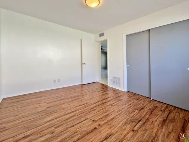 3-bedroom home for sale in Fort Lauderdale - 3318 NW 68TH Court - MondialRealty