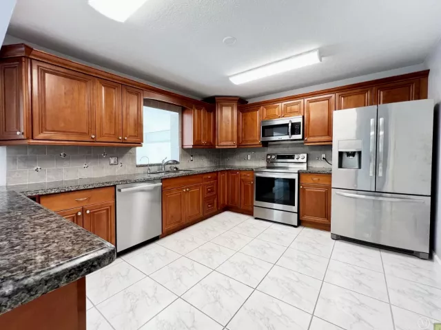 3-bedroom home for sale in Fort Lauderdale - 3318 NW 68TH Court - MondialRealty
