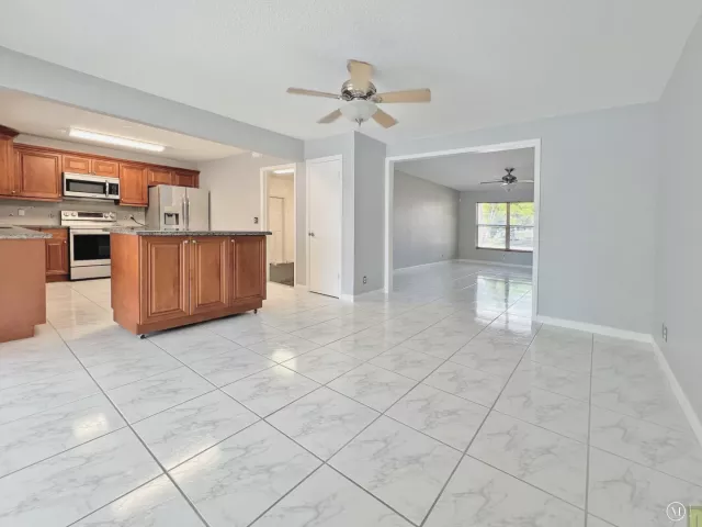 3-bedroom home for sale in Fort Lauderdale - 3318 NW 68TH Court - MondialRealty